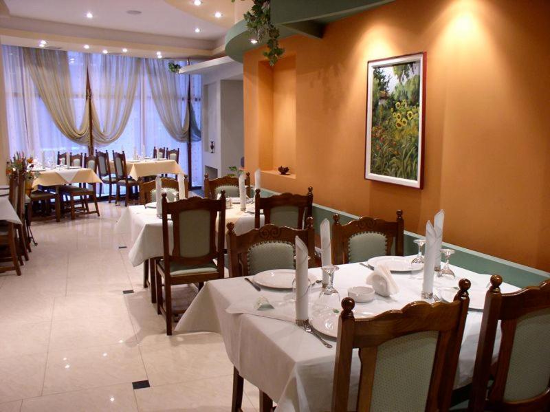 Rex Hotel Tulcea Exterior photo