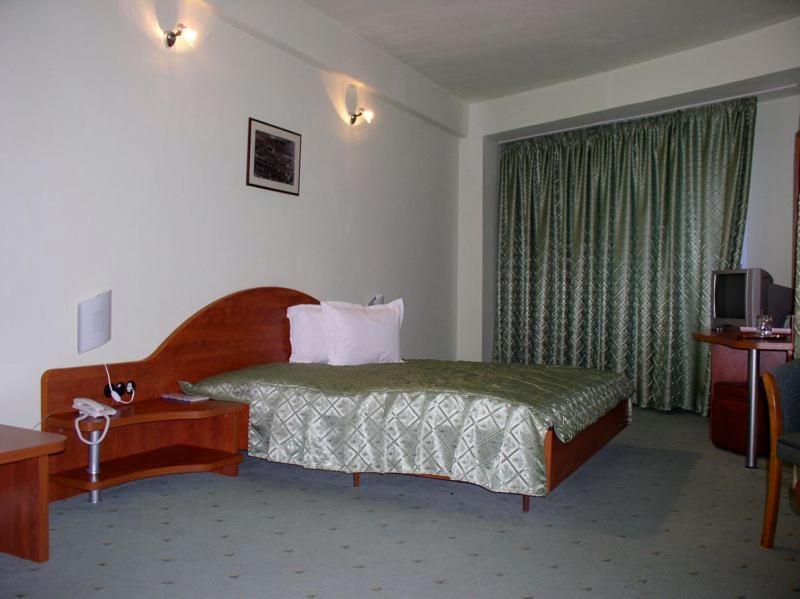 Rex Hotel Tulcea Exterior photo
