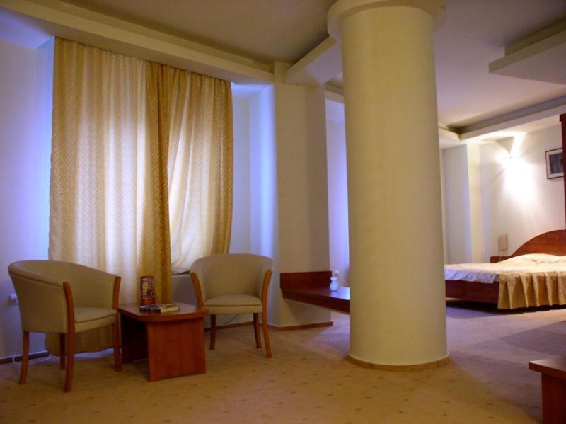 Rex Hotel Tulcea Exterior photo